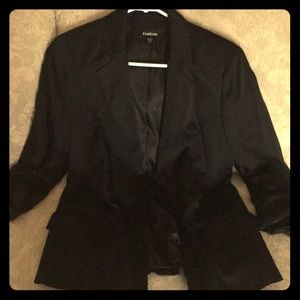 Black 3/4 sleeve Bebe blazer